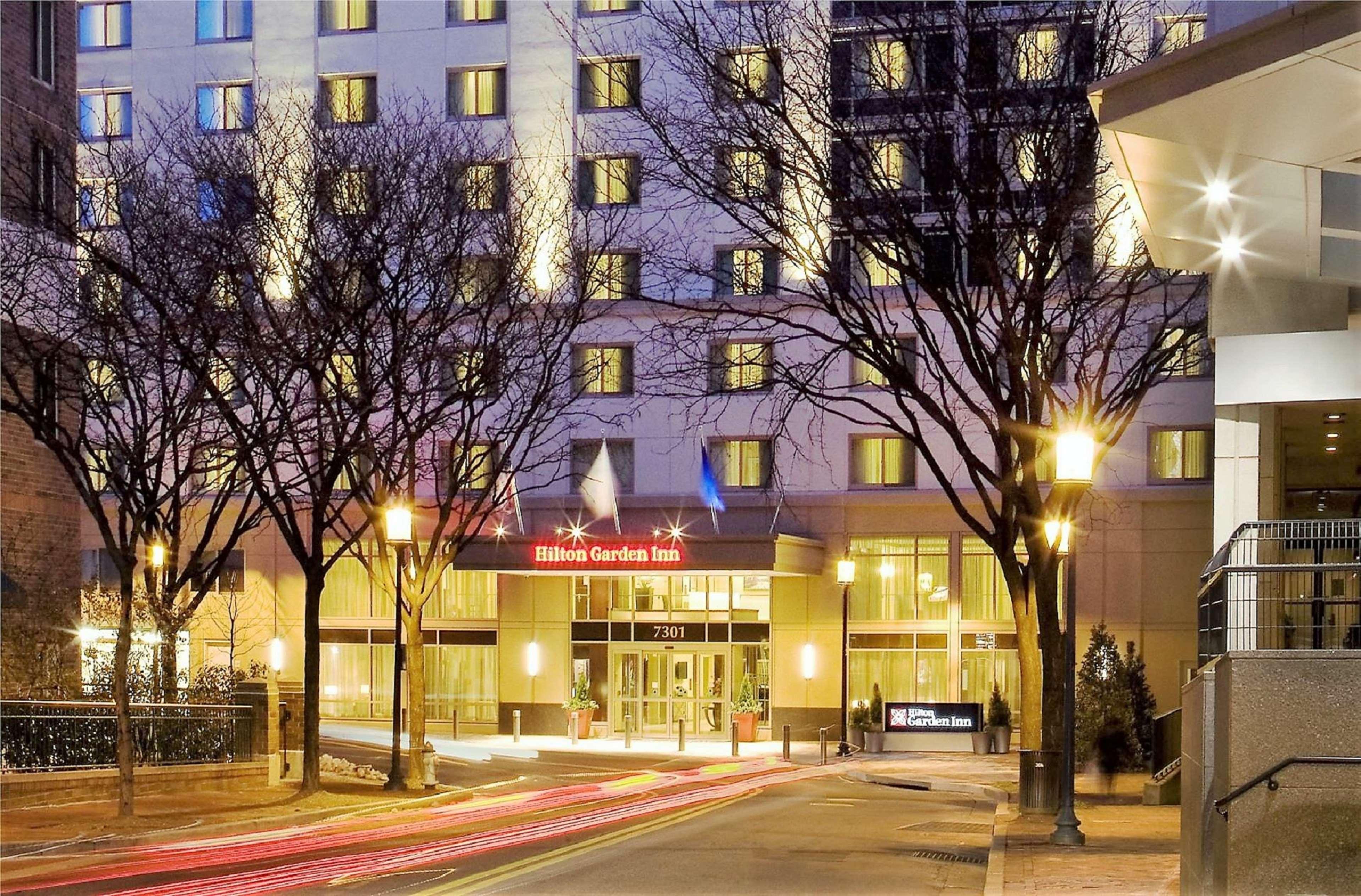 Hilton Garden Inn Bethesda Downtown Exterior foto